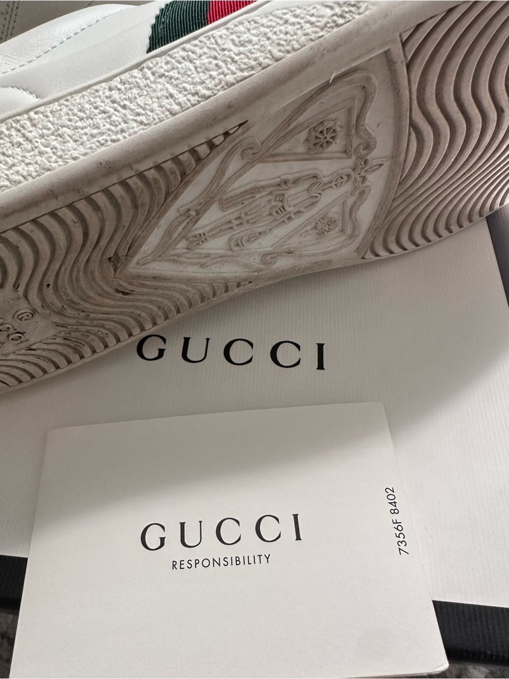 Gucci White Leather Sneakers with Green & Red Web and Gold Bee - Picture 4 of 7